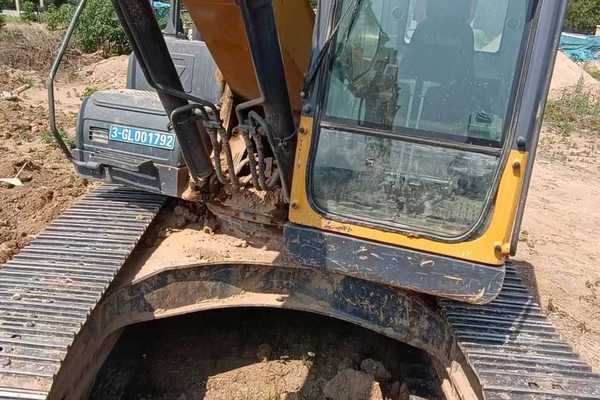 徐州市出售转让二手不详小时2018年徐工XE215D挖掘机