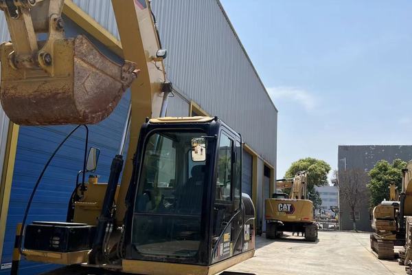 徐州市出售转让二手不详小时2020年卡特彼勒313D2GC挖掘机