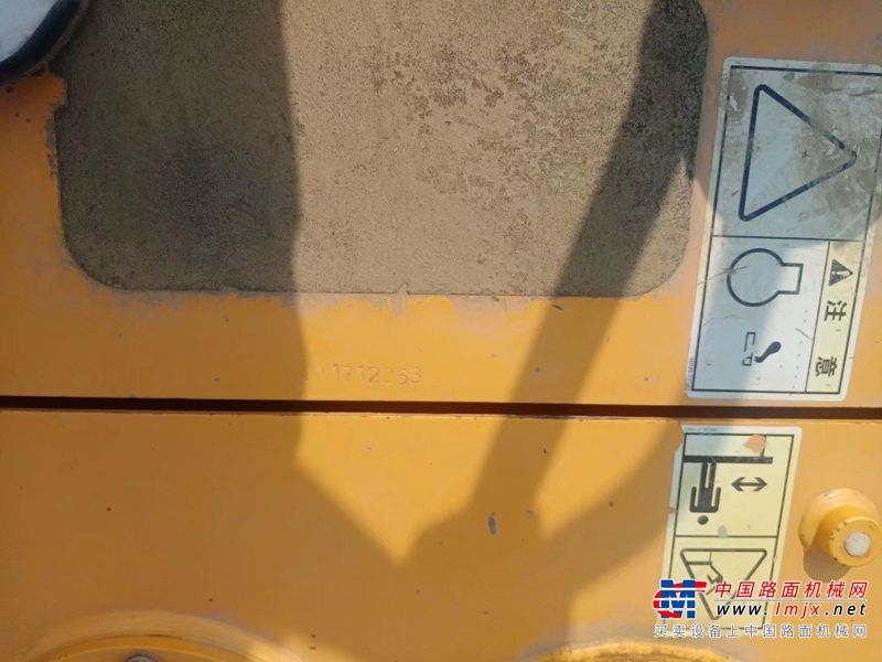 徐州市出售转让二手不详小时2018年现代R215VS挖掘机