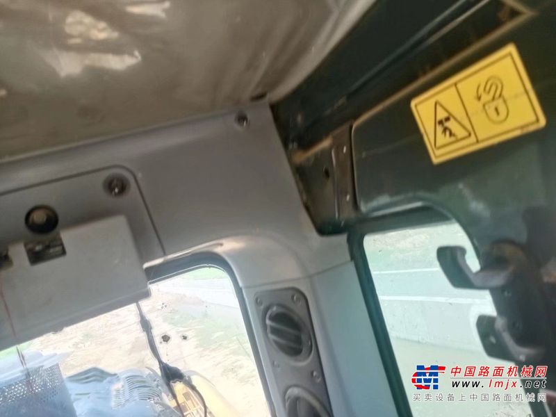 徐州市出售转让二手不详小时2018年现代R215VS挖掘机
