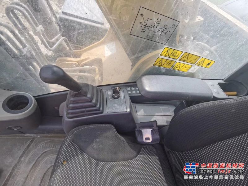 徐州市出售转让二手不详小时2018年卡特彼勒330D2L挖掘机