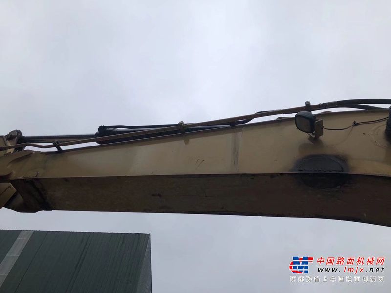 徐州市出售转让二手不详小时2016年卡特彼勒326D2L挖掘机