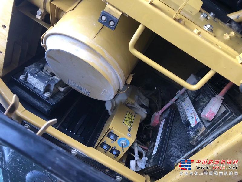 徐州市出售转让二手不详小时2016年卡特彼勒326D2L挖掘机