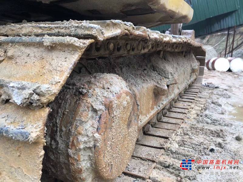 徐州市出售转让二手不详小时2016年卡特彼勒326D2L挖掘机
