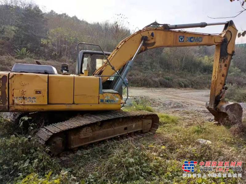 徐州市出售转让二手不详小时2013年徐工XE215D挖掘机