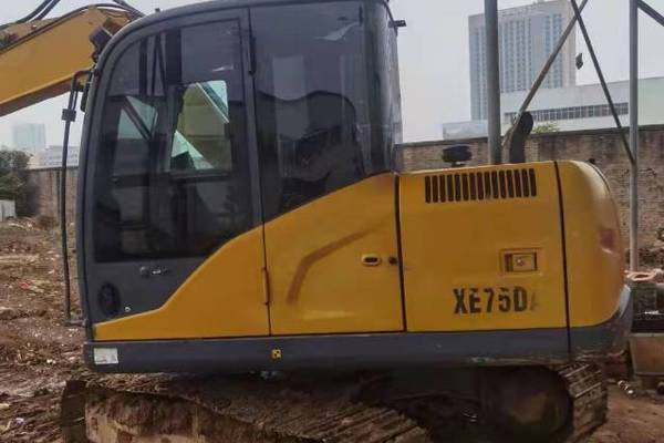 徐州市出售转让二手不详小时2020年徐工XE75挖掘机