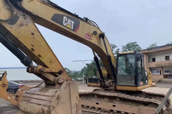 徐州市出售转让二手不详小时2018年卡特彼勒330D挖掘机