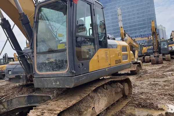 徐州市出售转让二手不详小时2021年徐工XE205DA挖掘机
