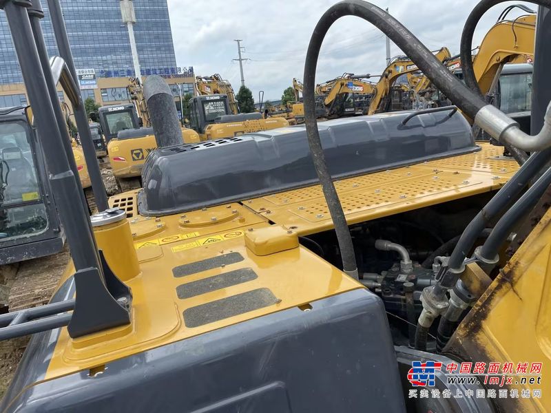 徐州市出售转让二手不详小时2021年徐工XE205DA挖掘机