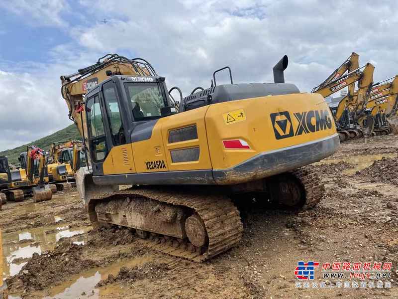 徐州市出售转让二手不详小时2021年徐工XE205DA挖掘机