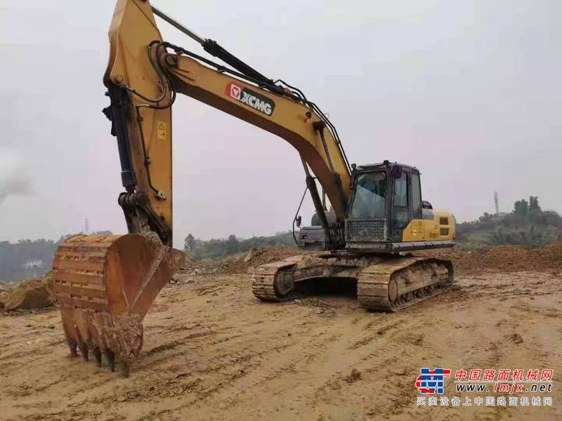 徐州市出售转让二手不详小时2021年徐工XE270D挖掘机