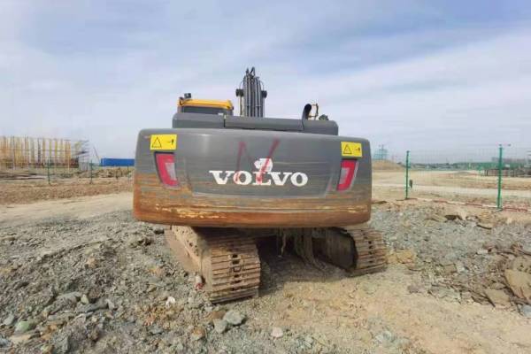 徐州市出售转让二手不详小时2018年沃尔沃EC200挖掘机