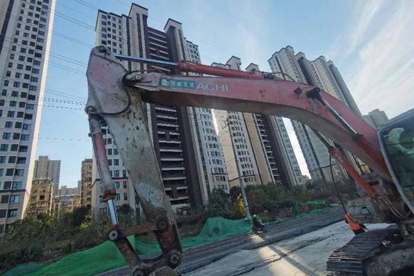 徐州市出售转让二手不详小时2011年日立ZX240挖掘机