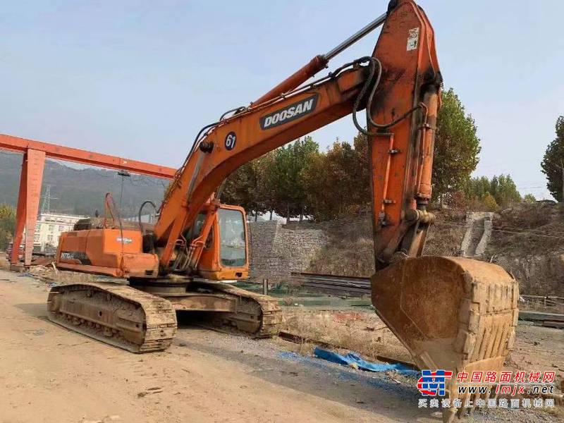 徐州市出售转让二手不详小时2012年斗山DH370挖掘机