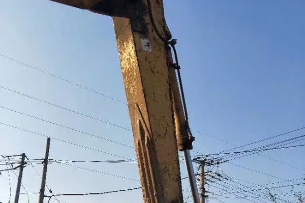 徐州市出售转让二手不详小时2008年小松PC200-8挖掘机
