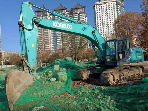 徐州市出售转让二手不详小时2018年神钢SK260挖掘机