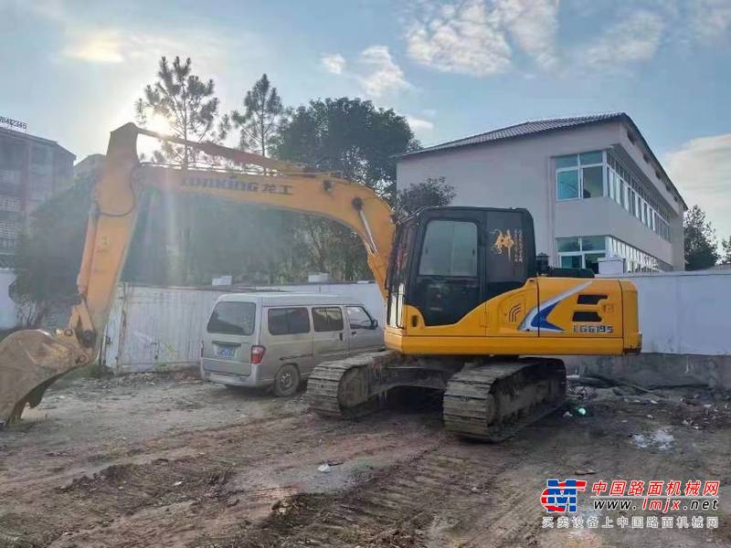 徐州市出售转让二手不详小时2020年龙工LG6150挖掘机