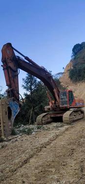 徐州市出售转让二手不详小时2012年斗山DH500挖掘机