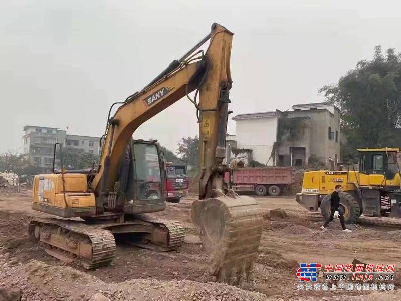 徐州市出售转让二手不详小时2015年三一重工SY135挖掘机
