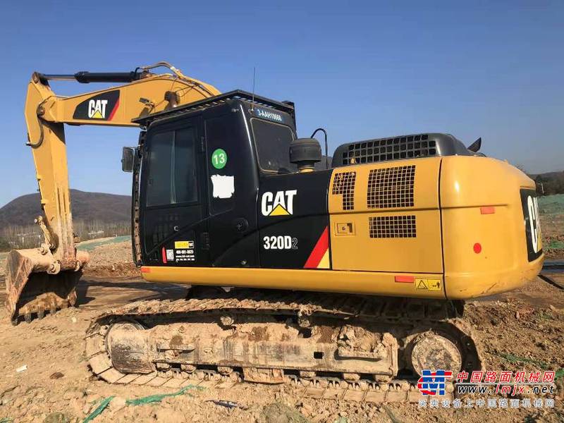 徐州市出售转让二手不详小时2017年卡特彼勒320D2挖掘机