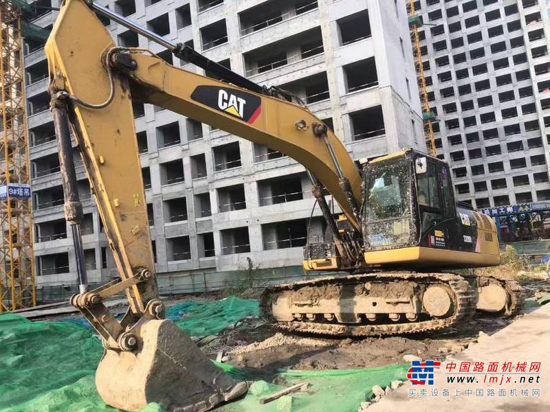 徐州市出售转让二手不详小时2016年卡特彼勒320D2挖掘机