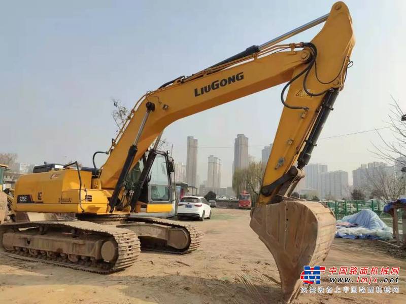徐州市出售转让二手不详小时2018年柳工CLG926挖掘机
