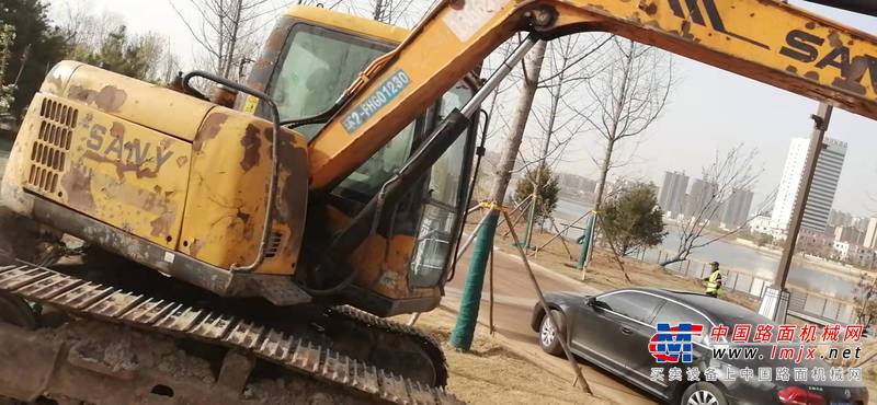 徐州市出售转让二手不详小时2010年三一重工SY75挖掘机