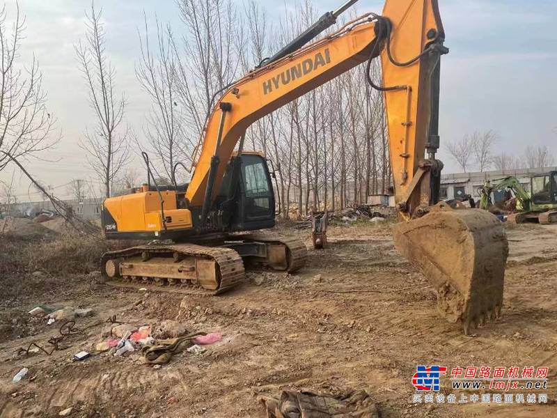 徐州市出售转让二手不详小时2019年现代R215挖掘机