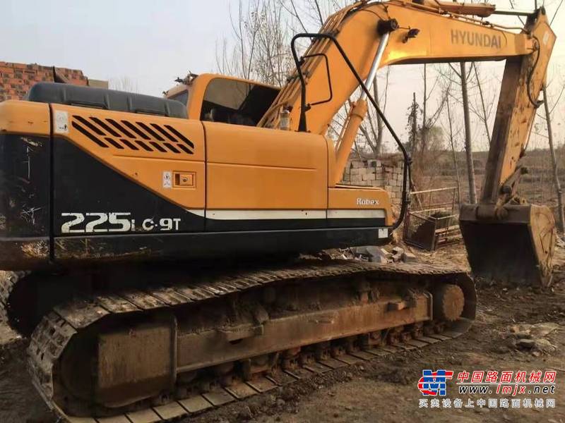 徐州市出售转让二手不详小时2013年现代R225挖掘机