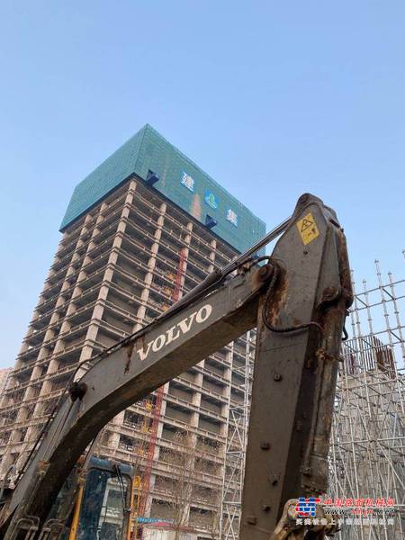 徐州市出售转让二手不详小时2014年沃尔沃EC210挖掘机