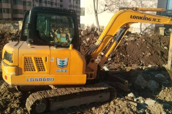 徐州市出售转让二手不详小时2018年龙工LG6060挖掘机
