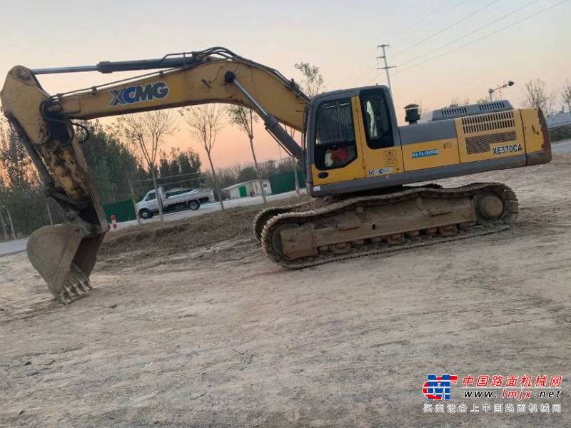 徐州市出售转让二手不详小时2014年徐工XE370CA挖掘机