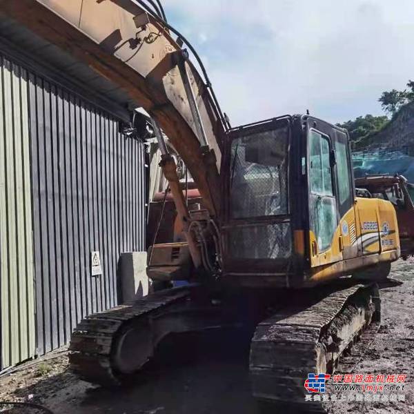 徐州市出售转让二手不详小时2011年龙工LG6225挖掘机