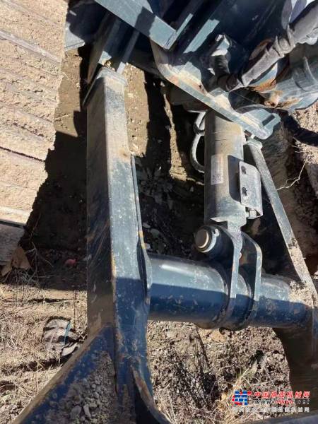 济南市出售转让二手不详小时2019年现代R60挖掘机