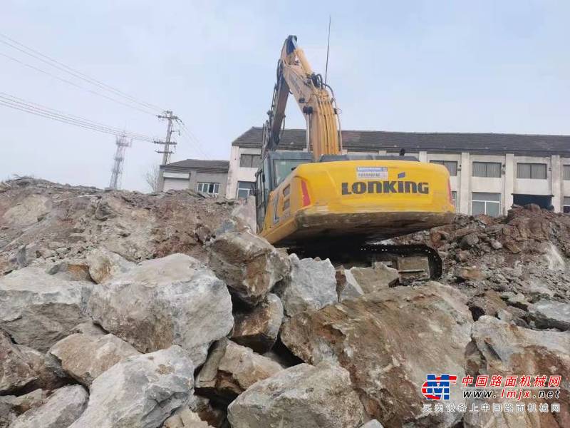 徐州市出售转让二手不详小时2019年龙工LG6225挖掘机