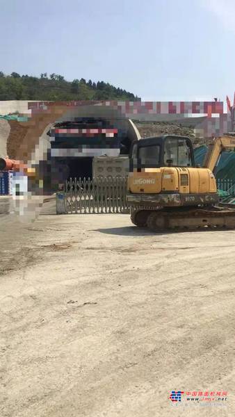 徐州市出售转让二手不详小时2014年柳工CLG907挖掘机