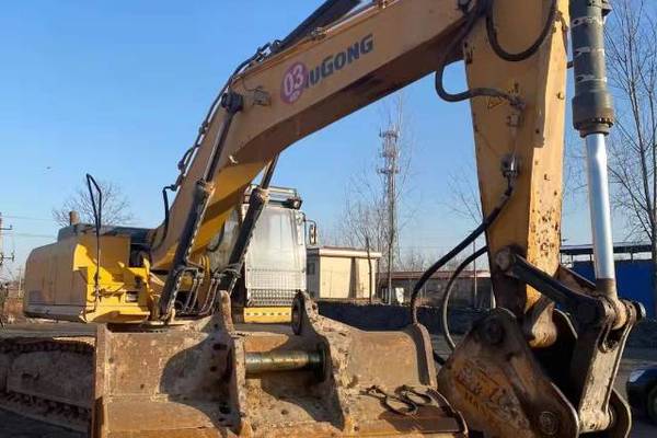 渭南市出售转让二手不详小时2018年柳工CLG950挖掘机