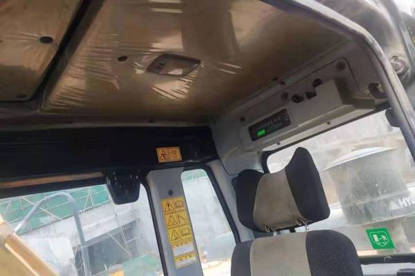 徐州市出售转让二手不详小时2018年现代R215挖掘机