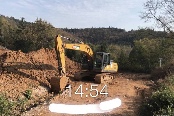 徐州市出售转让二手不详小时2020年徐工XE200D挖掘机
