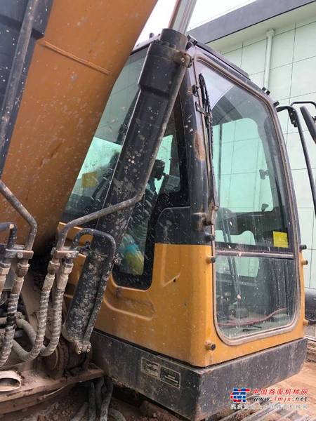 徐州市出售转让二手不详小时2019年徐工XE215D挖掘机