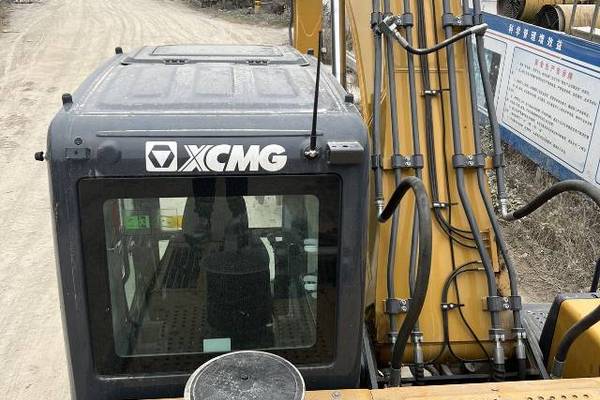 徐州市出售转让二手不详小时2021年徐工XE200D挖掘机