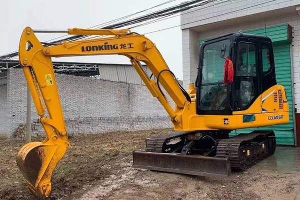 徐州市出售转让二手不详小时2020年龙工LG6060挖掘机