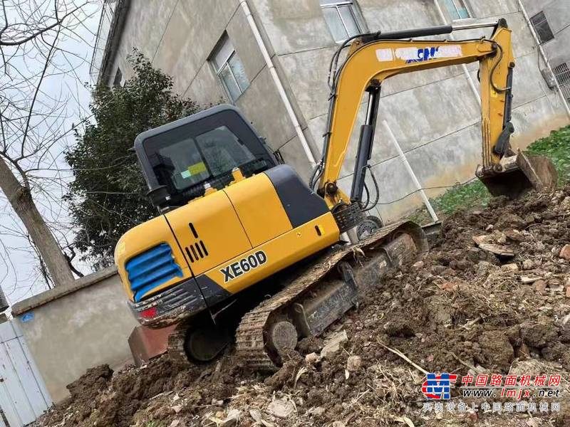 徐州市出售转让二手不详小时2019年徐工XE60DA挖掘机