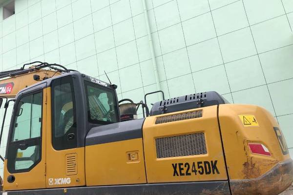 徐州市出售转让二手不详小时2019年徐工XE215D挖掘机