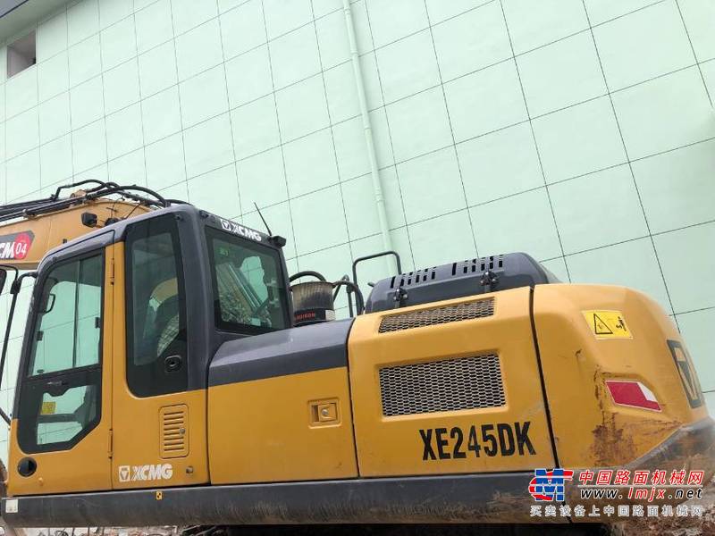 徐州市出售转让二手不详小时2019年徐工XE215D挖掘机