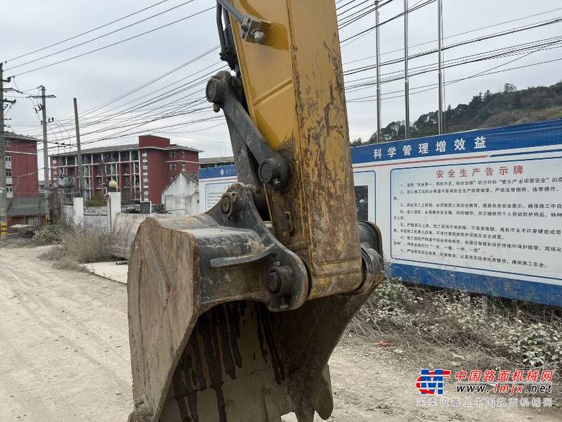 徐州市出售转让二手不详小时2021年徐工XE200D挖掘机