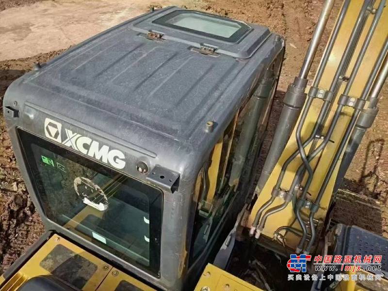 徐州市出售转让二手不详小时2020年徐工XE135挖掘机