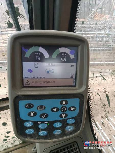 徐州市出售转让二手不详小时2013年龙工LG6225挖掘机