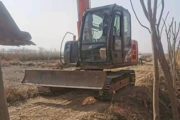 徐州市出售转让二手不详小时2015年日立ZX70挖掘机