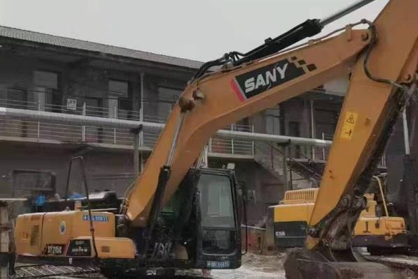 徐州市出售转让二手不详小时2018年三一重工SY215挖掘机